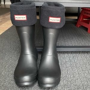 Hunter original short black rain boots with boot socks